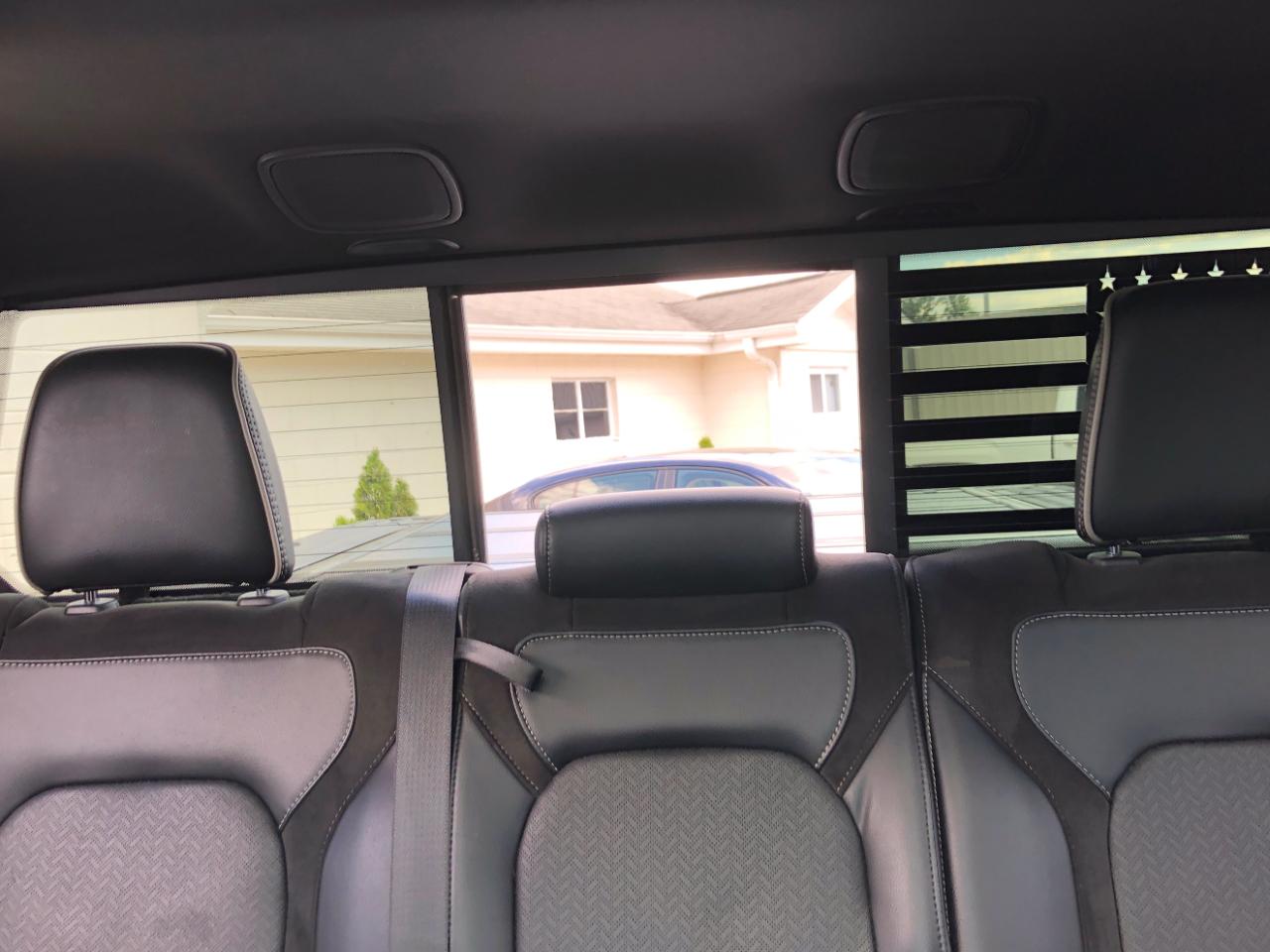 RAM 1500 Laramie 4x4 Crew Cab 5'7" Box 2022