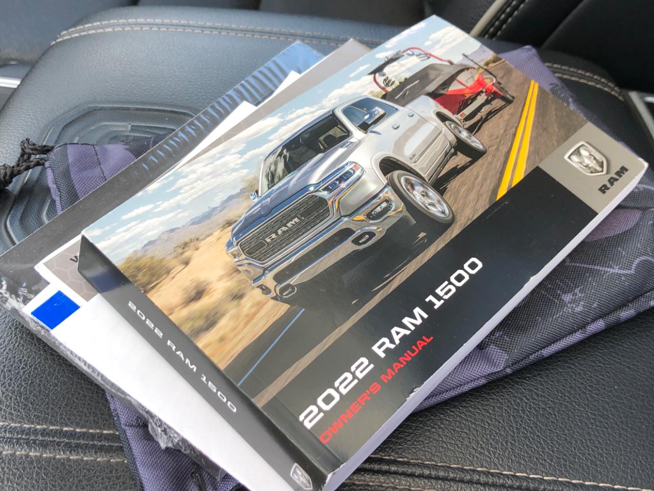 RAM 1500 Laramie 4x4 Crew Cab 5'7" Box 2022