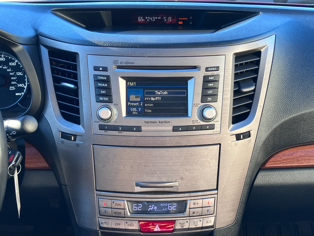 Subaru Outback 4dr Wgn H4 Auto 2.5i Limited 2013 Subaru Outback 4dr Wgn H4 Auto 2.5i Limited 2013