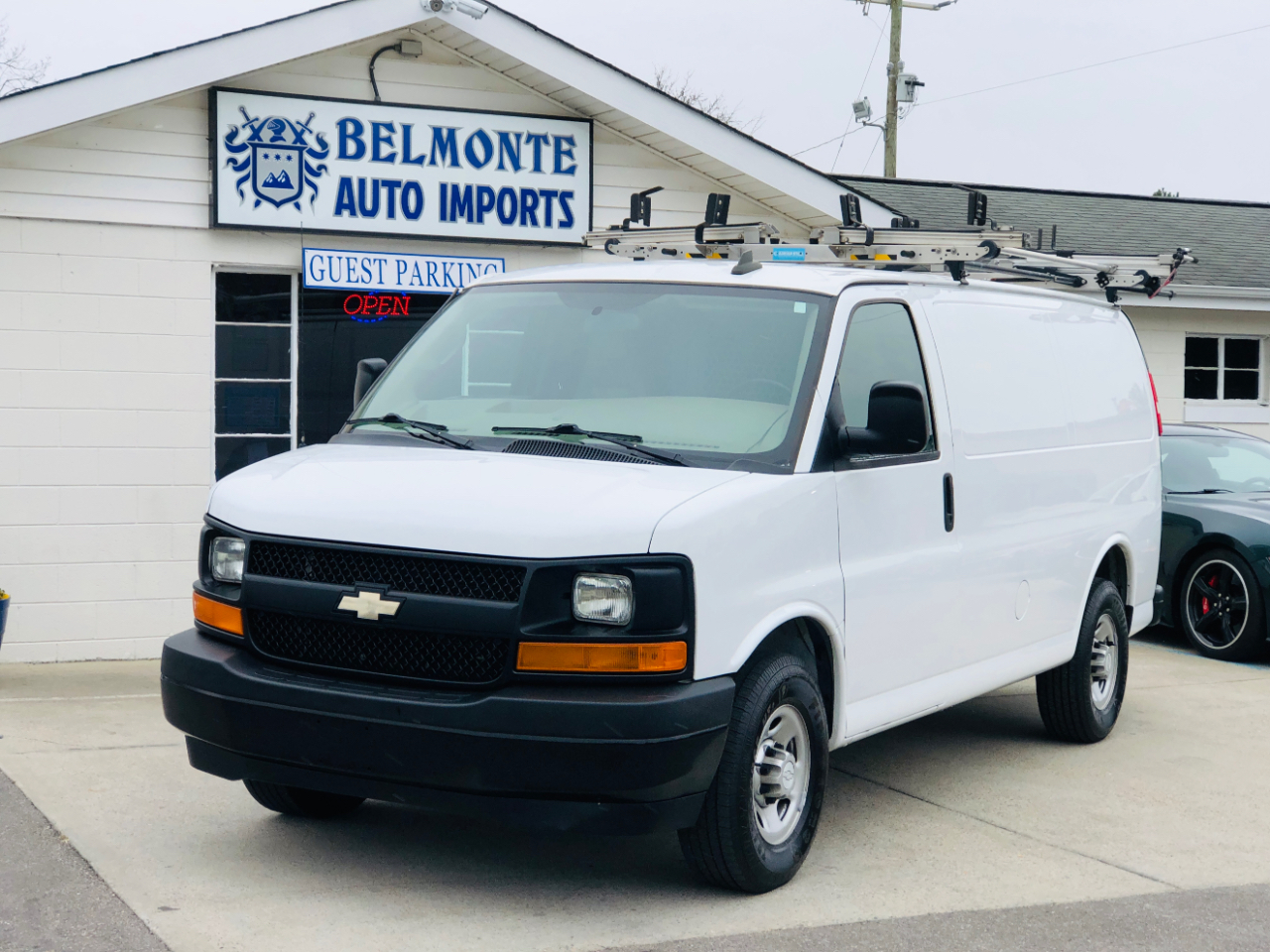 Chevrolet Express Cargo Van RWD 2500 135" 2017