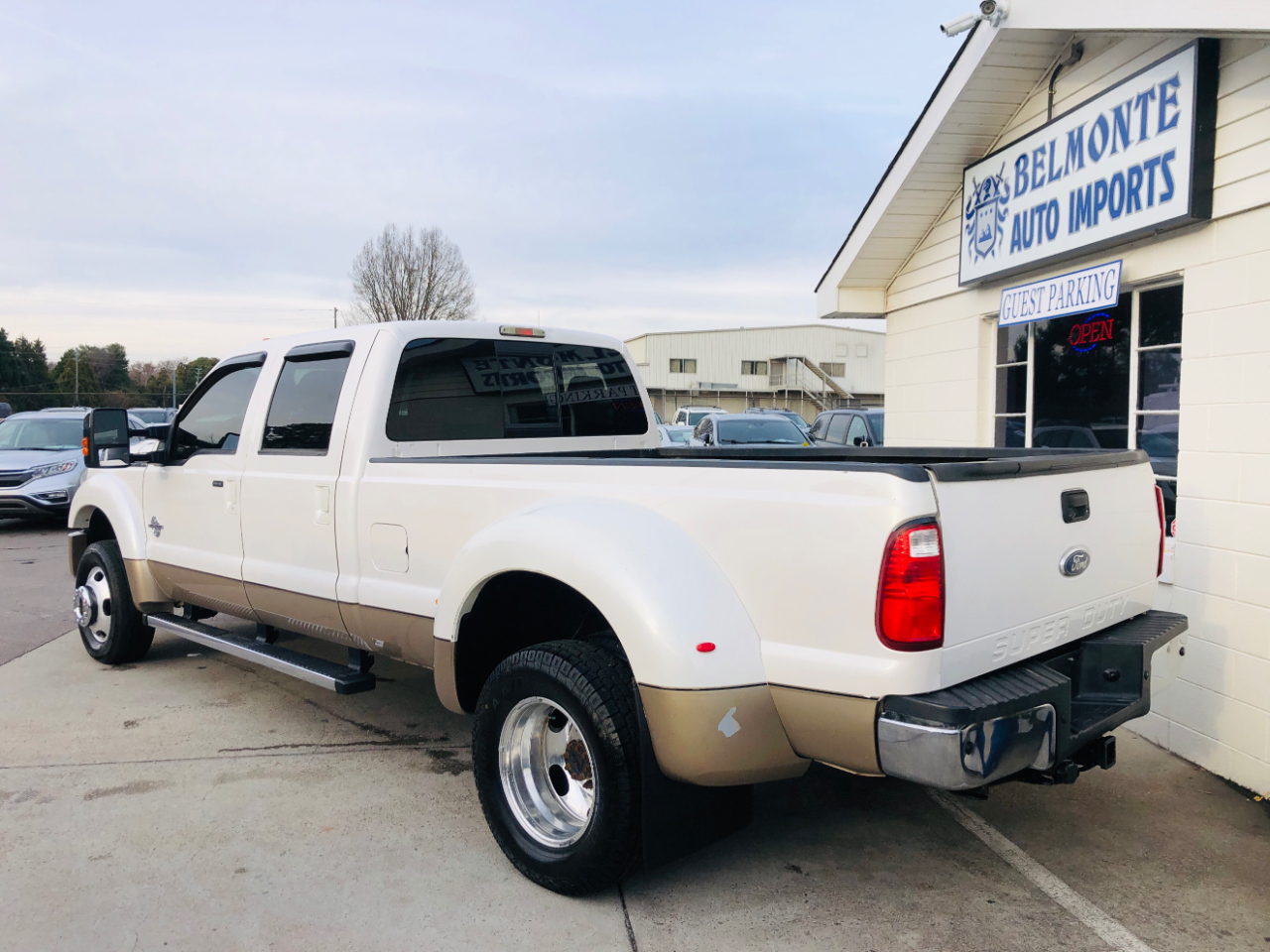 Ford Super Duty F-450 DRW 4WD Crew Cab 172" King Ranch 2012