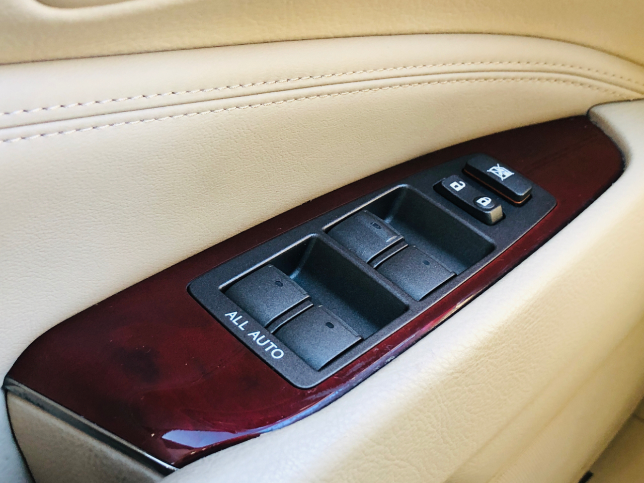 Lexus LS 460 4dr Sdn 2008