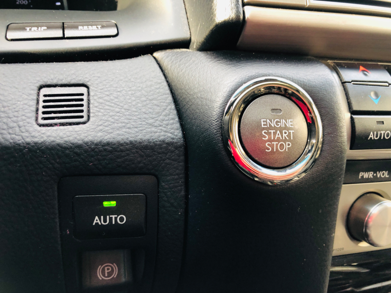 Lexus LS 460 4dr Sdn AWD 2016