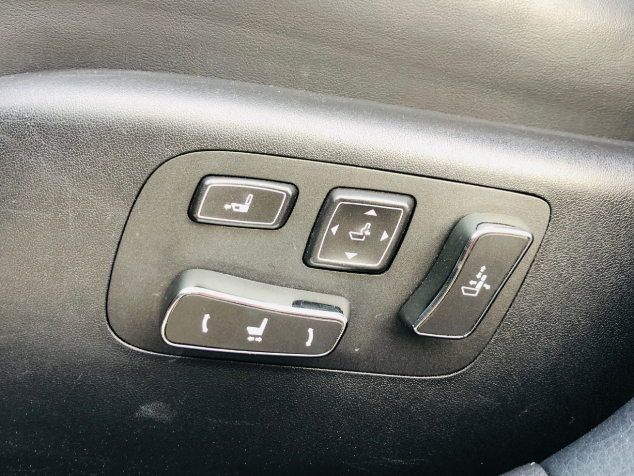 Lexus LS 460 4dr Sdn AWD 2016