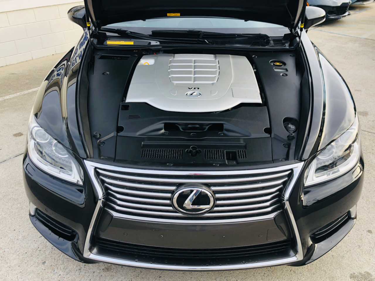 Lexus LS 460 4dr Sdn AWD 2016