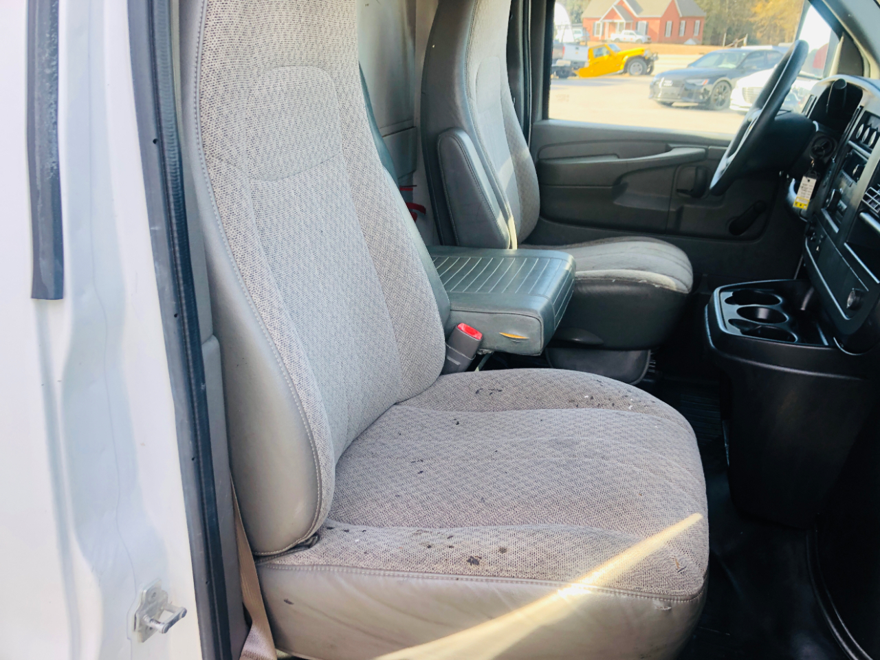 Chevrolet Express Commercial Cutaway 3500 Van 139" 2014