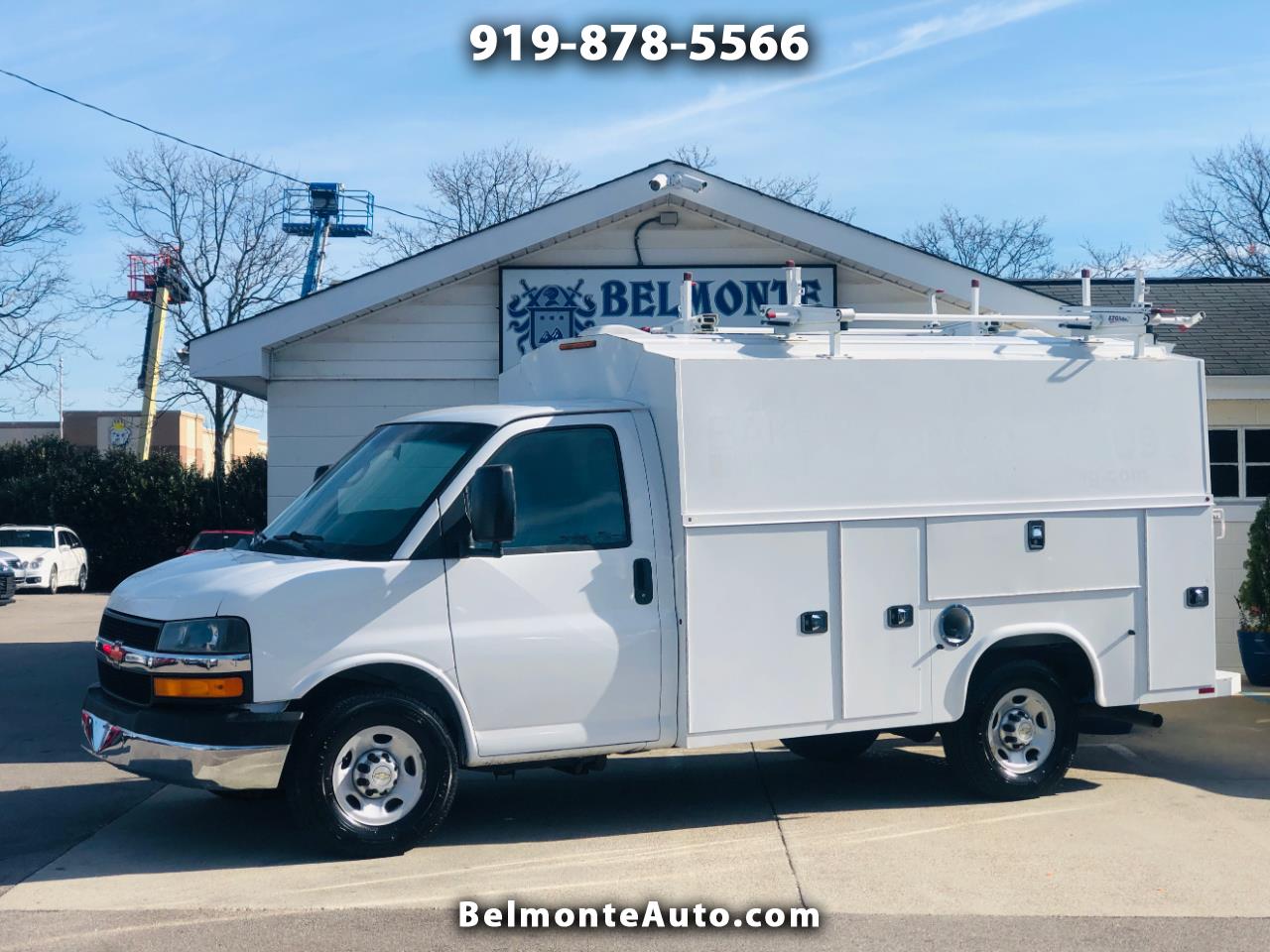 2014 Chevrolet Express Cutaway Base's photo