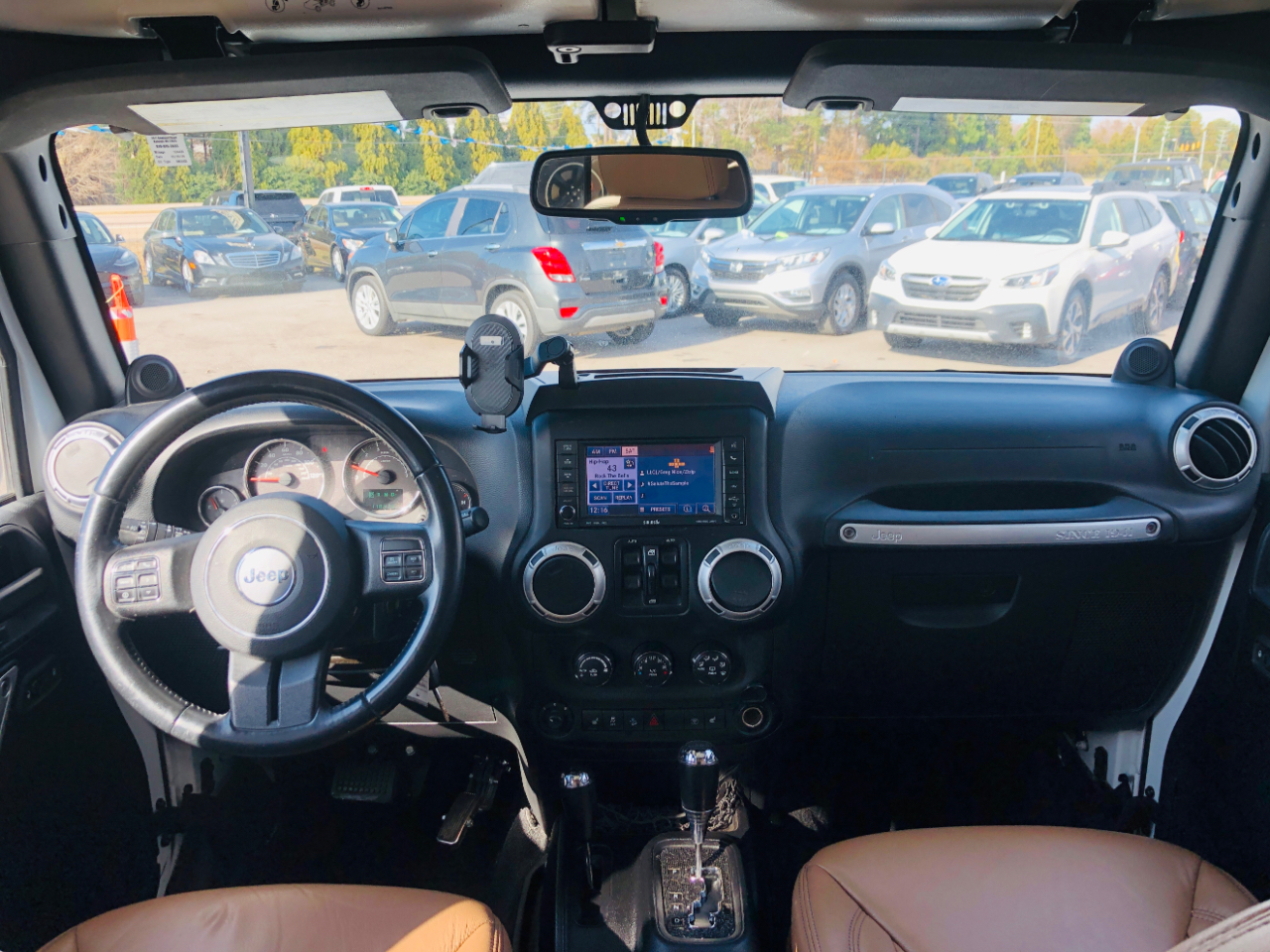 Jeep Wrangler Unlimited 4WD 4dr Sahara 2014