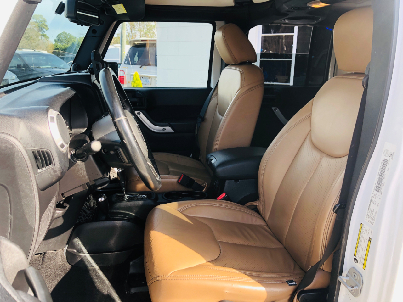 Jeep Wrangler Unlimited 4WD 4dr Sahara 2014