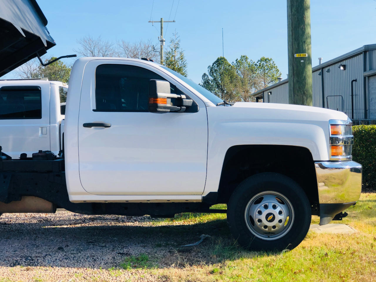 Chevrolet Silverado 3500HD 4WD Reg Cab 137.5" WB, 59.06" CA WT 2018