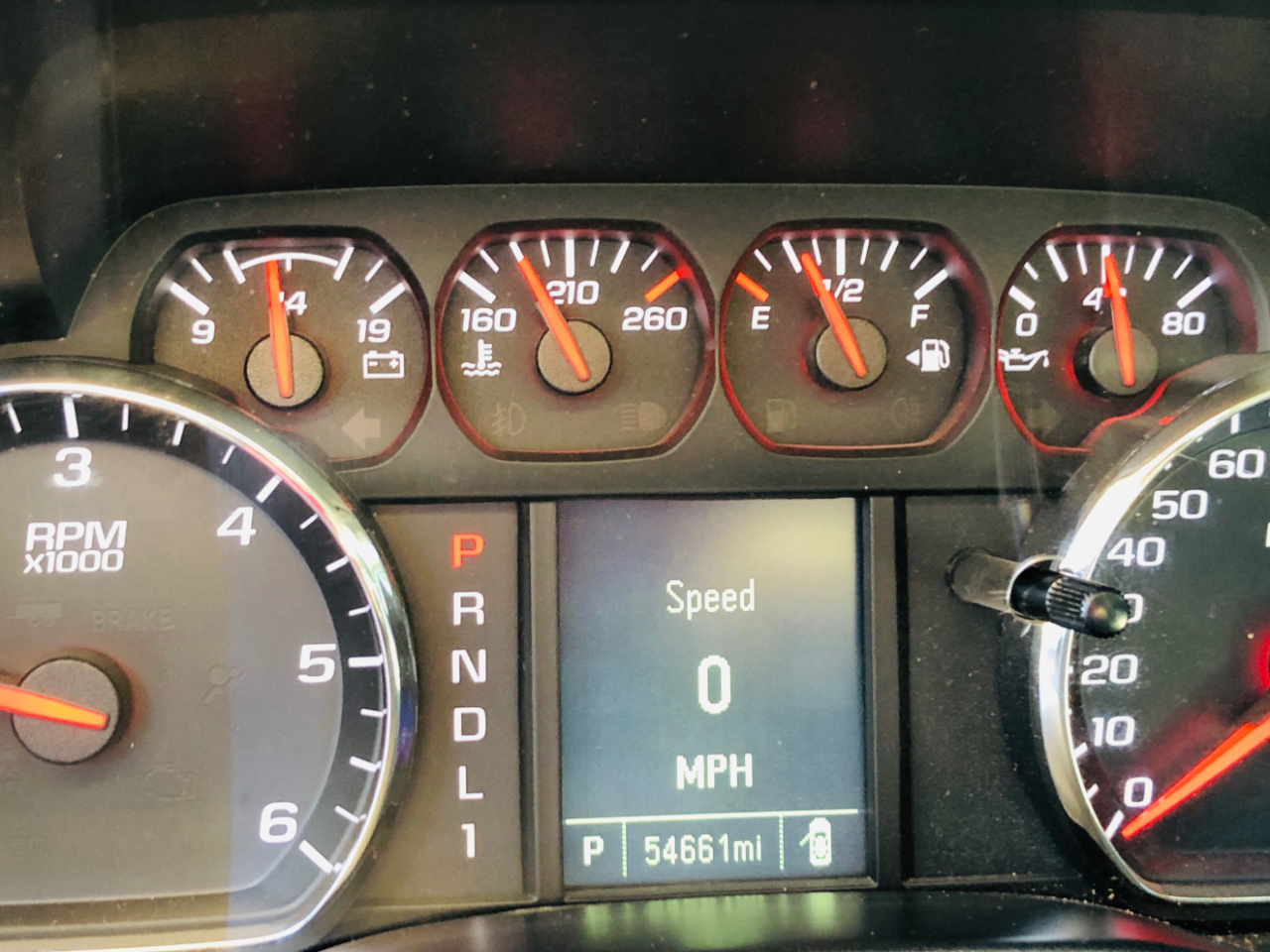 Chevrolet Silverado 3500HD 4WD Reg Cab 137.5" WB, 59.06" CA WT 2018