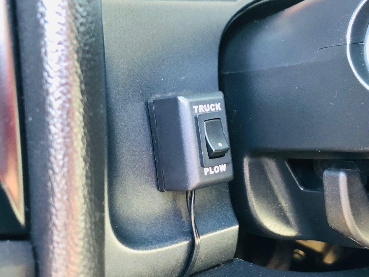 Chevrolet Silverado 3500HD 4WD Reg Cab 137.5" WB, 59.06" CA WT 2018