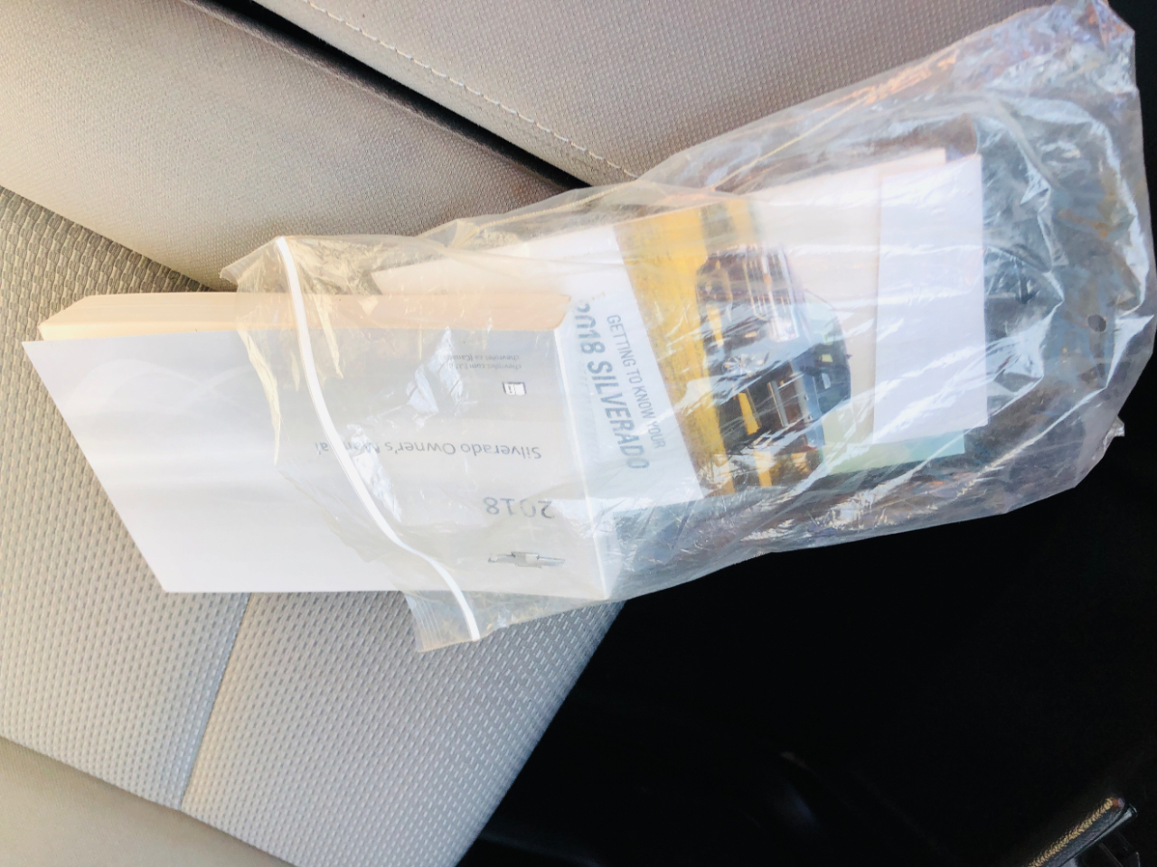 Chevrolet Silverado 3500HD 4WD Reg Cab 137.5" WB, 59.06" CA WT 2018