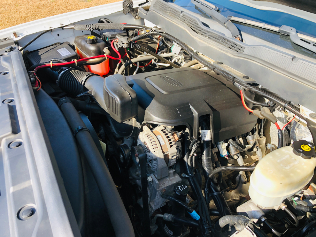 Chevrolet Silverado 3500HD 4WD Reg Cab 137.5" WB, 59.06" CA WT 2018