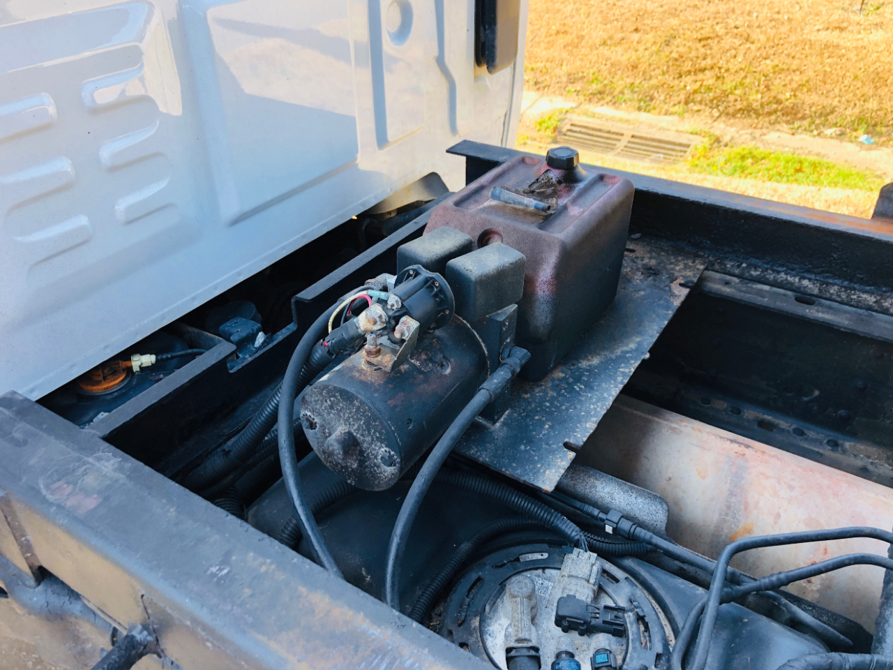 Chevrolet Silverado 3500HD 4WD Reg Cab 137.5" WB, 59.06" CA WT 2018