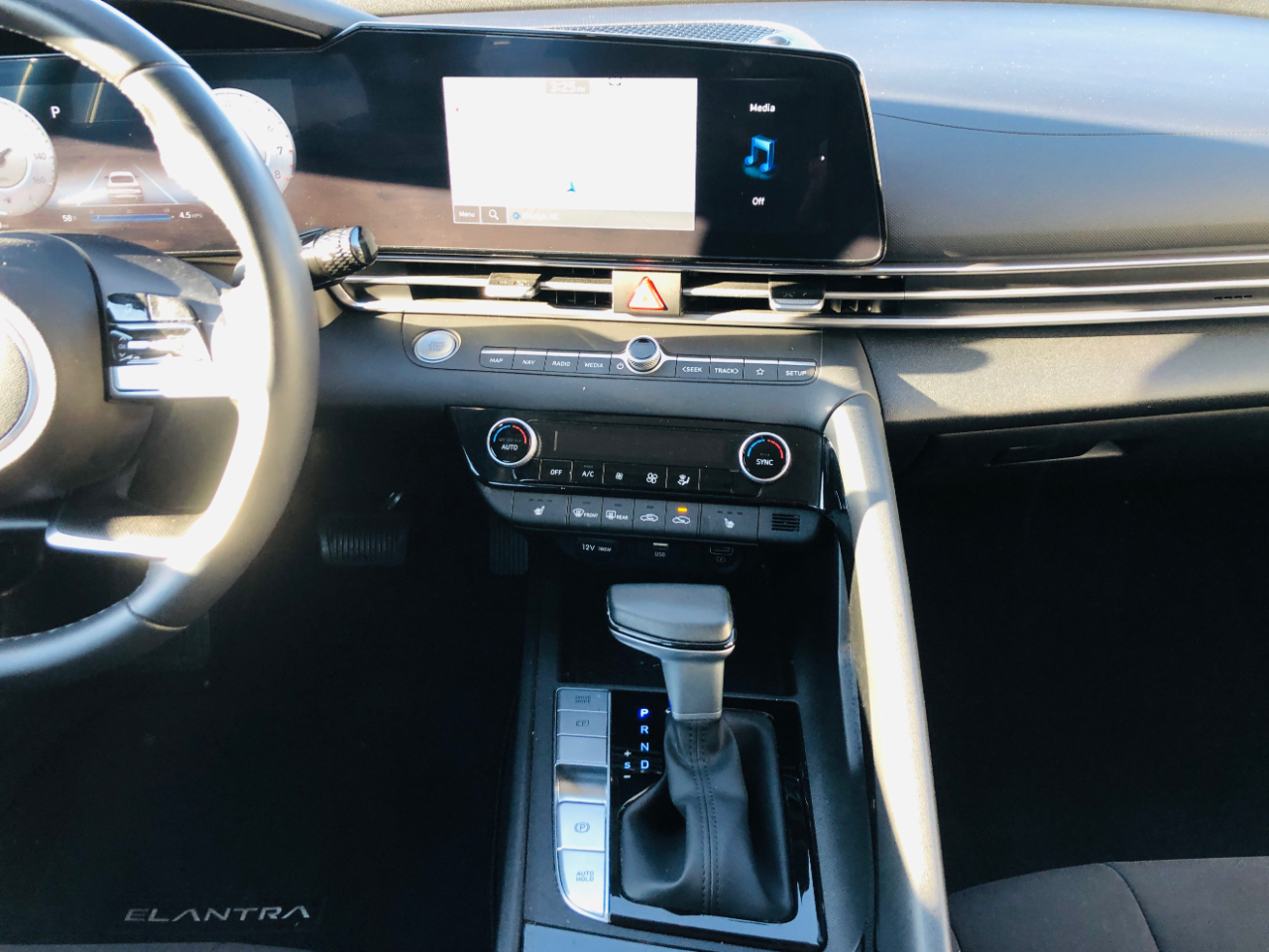 Hyundai Elantra SEL IVT 2023