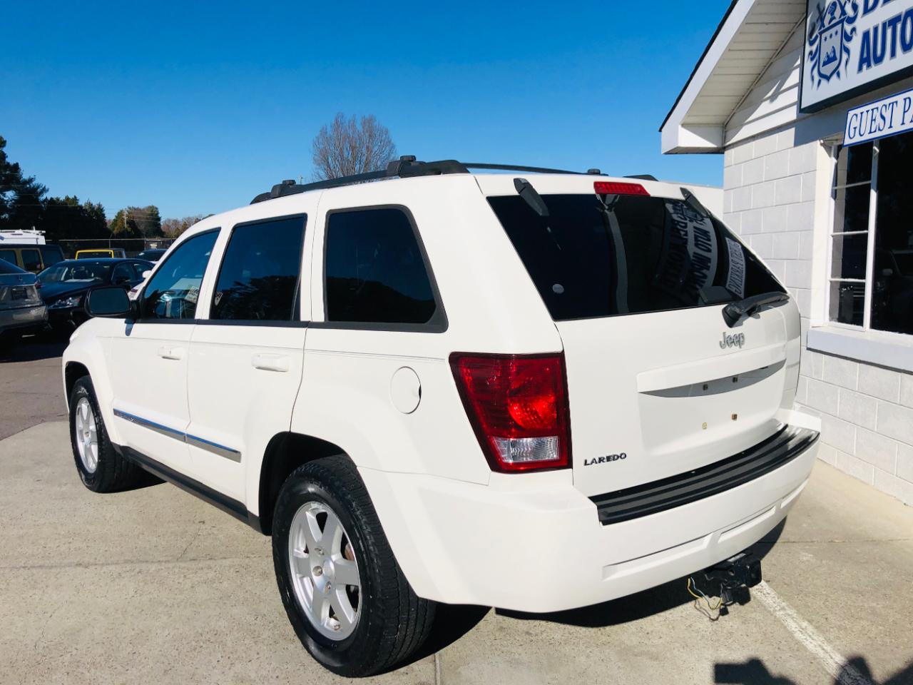 Jeep Grand Cherokee RWD 4dr Laredo 2010