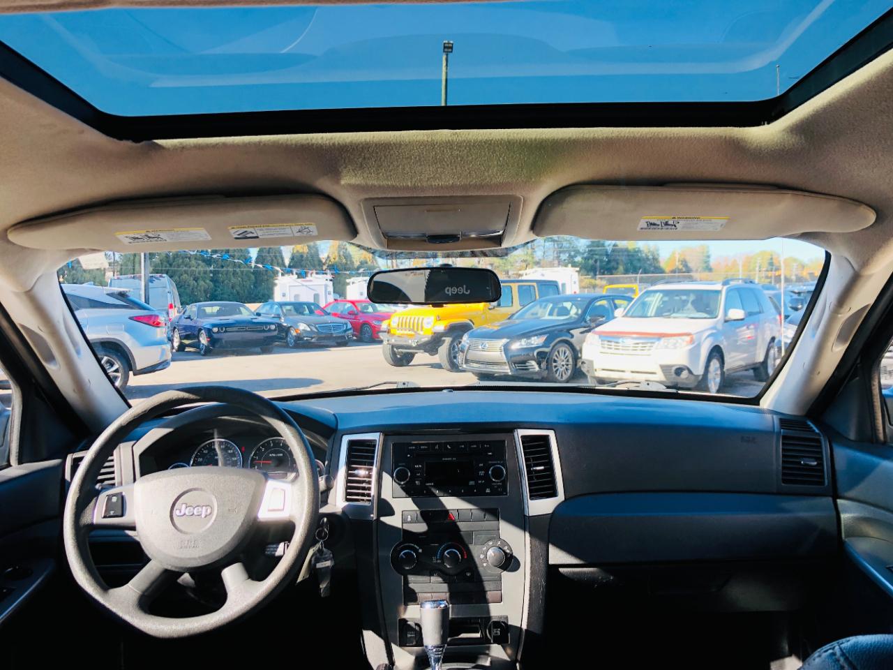 Jeep Grand Cherokee RWD 4dr Laredo 2010