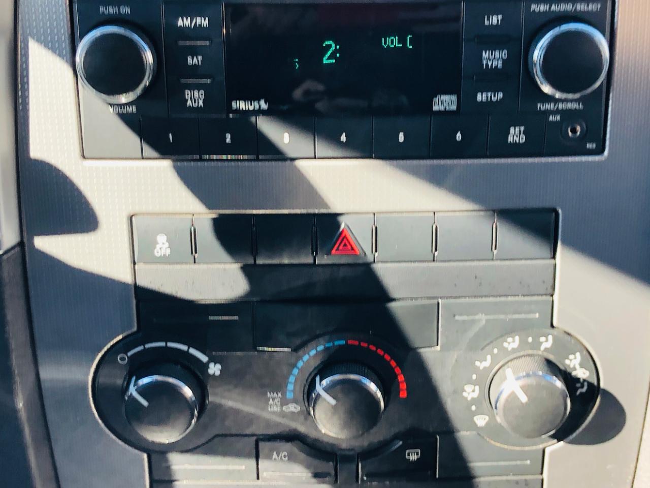 Jeep Grand Cherokee RWD 4dr Laredo 2010