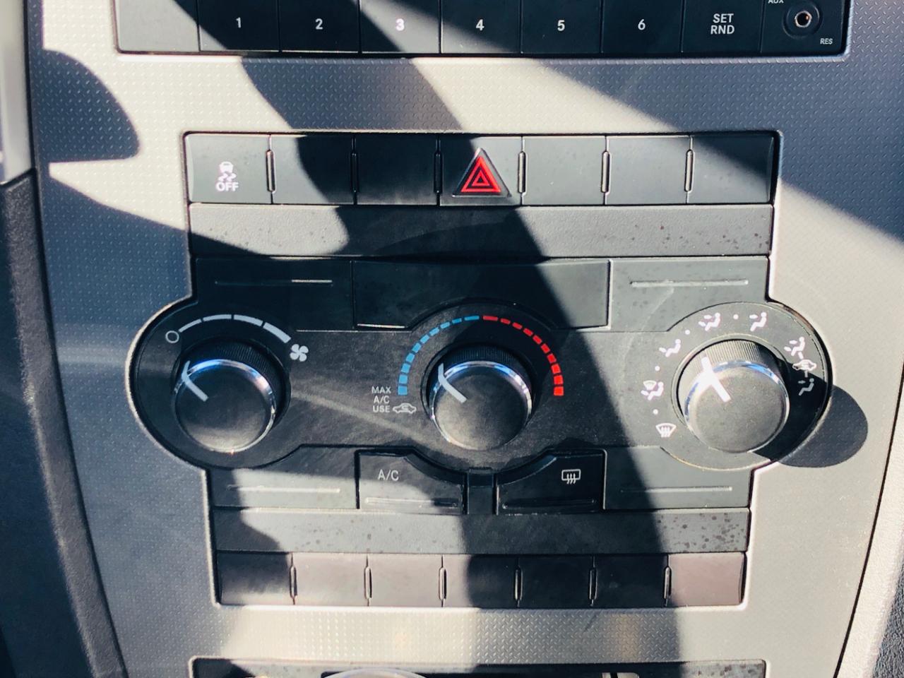 Jeep Grand Cherokee RWD 4dr Laredo 2010