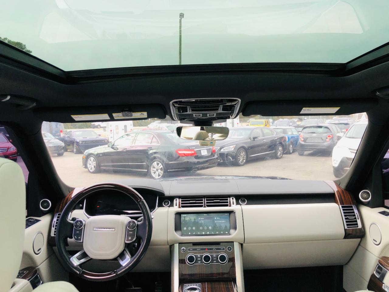 Land Rover Range Rover V8 Supercharged LWB 2017