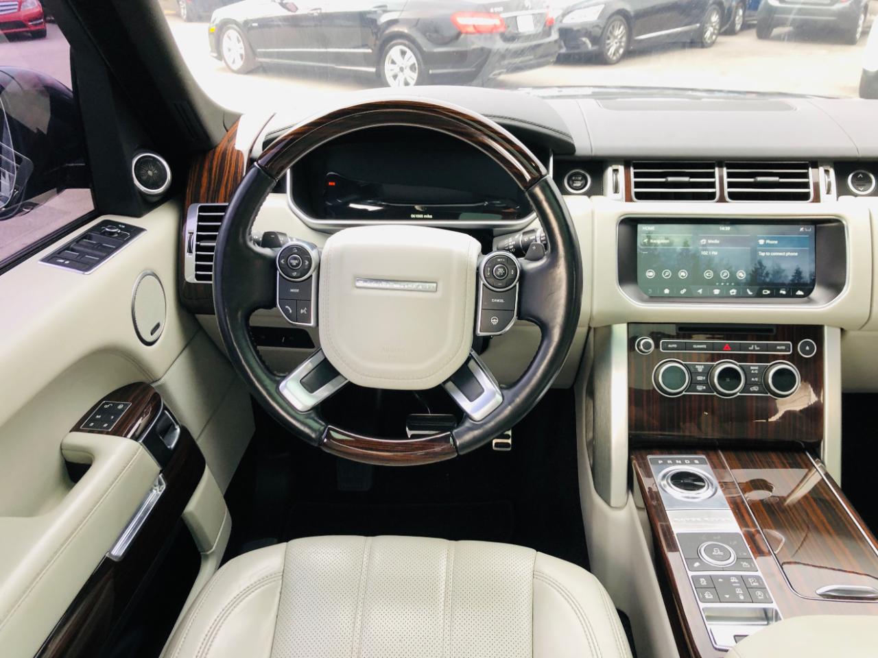 Land Rover Range Rover V8 Supercharged LWB 2017