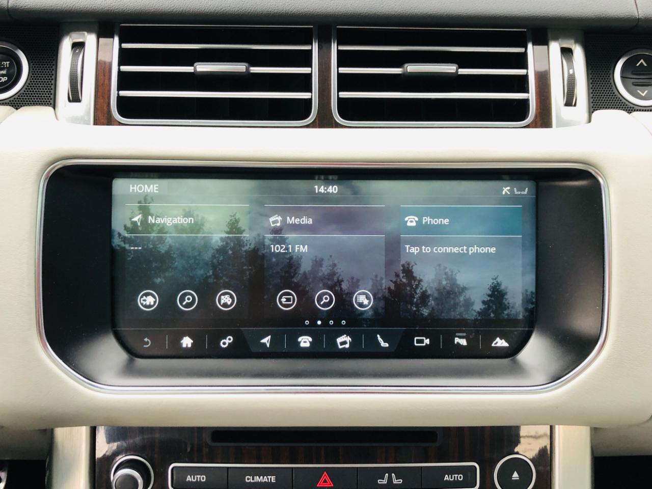 Land Rover Range Rover V8 Supercharged LWB 2017