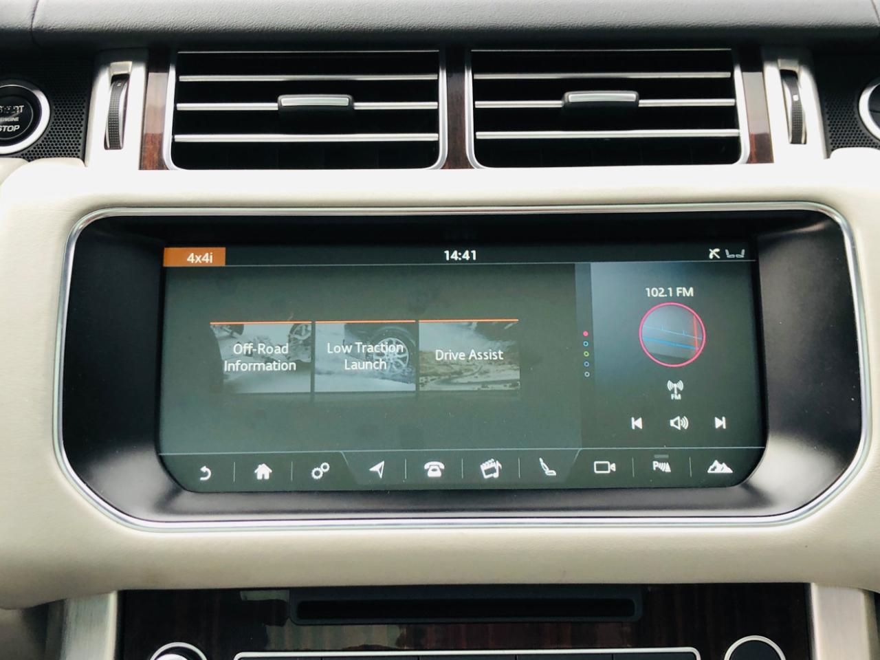 Land Rover Range Rover V8 Supercharged LWB 2017