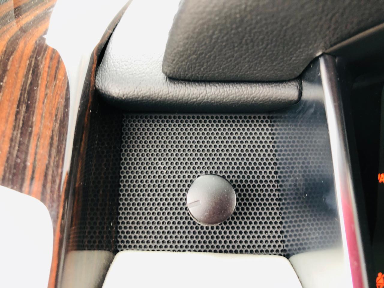 Land Rover Range Rover V8 Supercharged LWB 2017