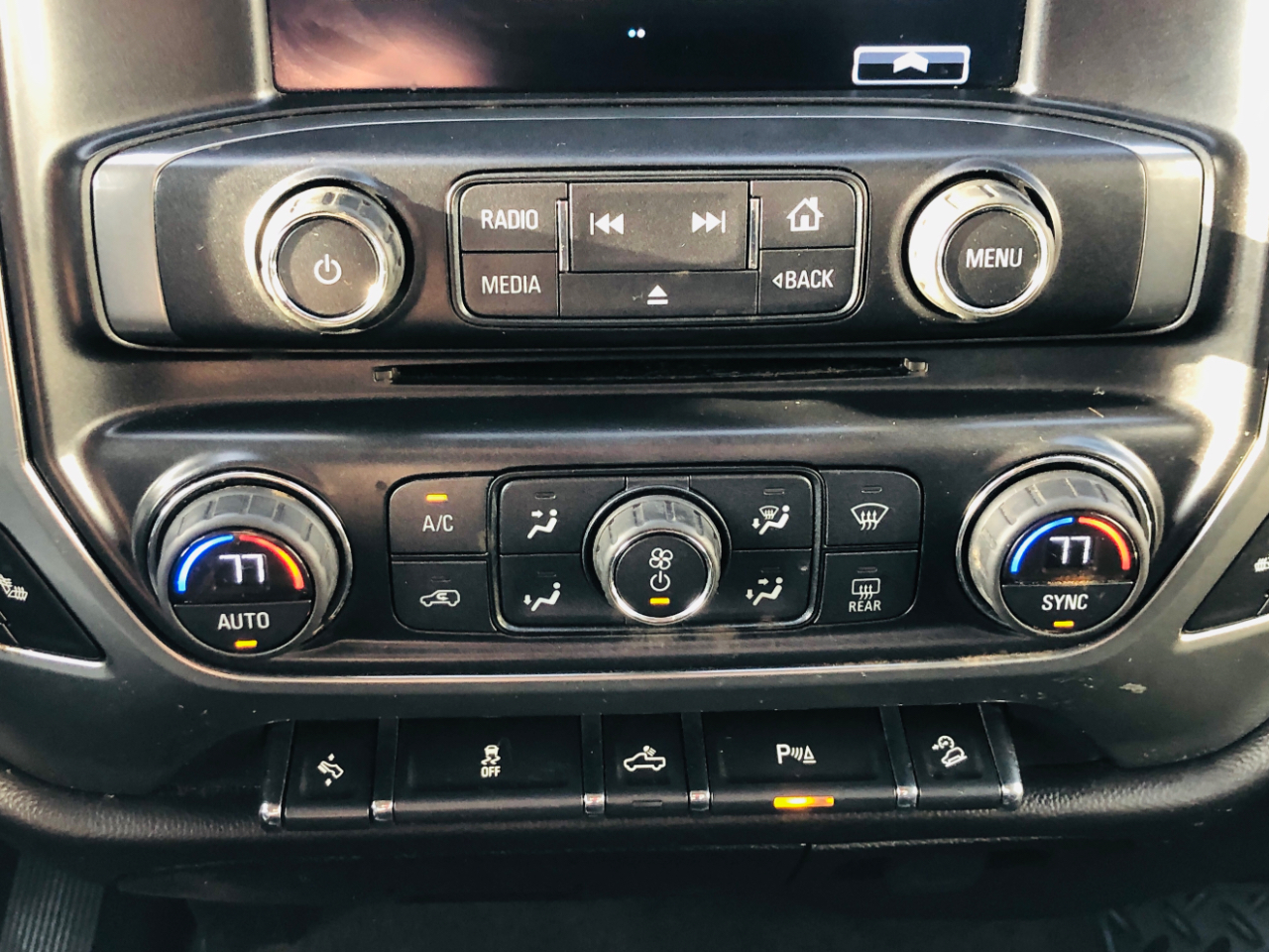 Chevrolet Silverado 1500 4WD Crew Cab 143.5" LT w/2LT 2016