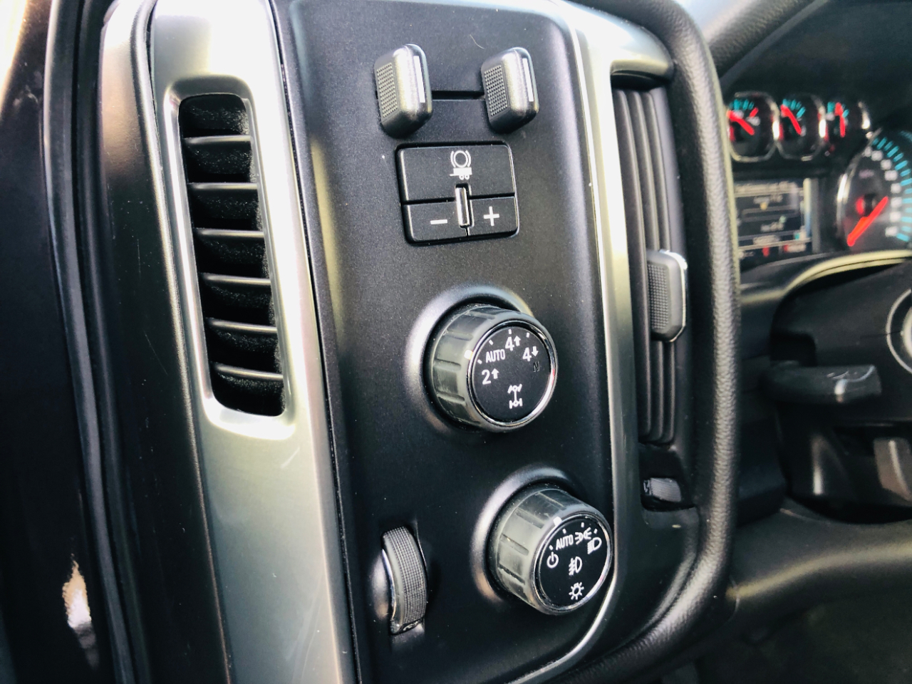 Chevrolet Silverado 1500 4WD Crew Cab 143.5" LT w/2LT 2016