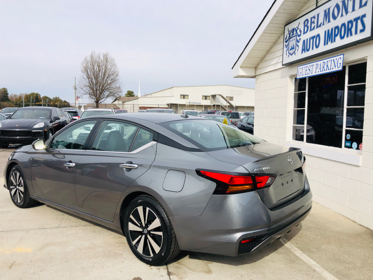 Nissan Altima 2.5 SV Sedan 2021