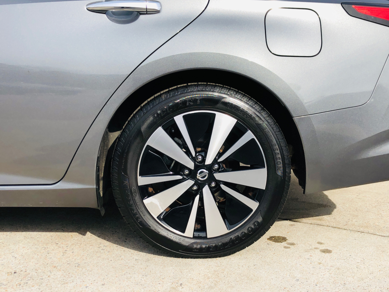 Nissan Altima 2.5 SV Sedan 2021