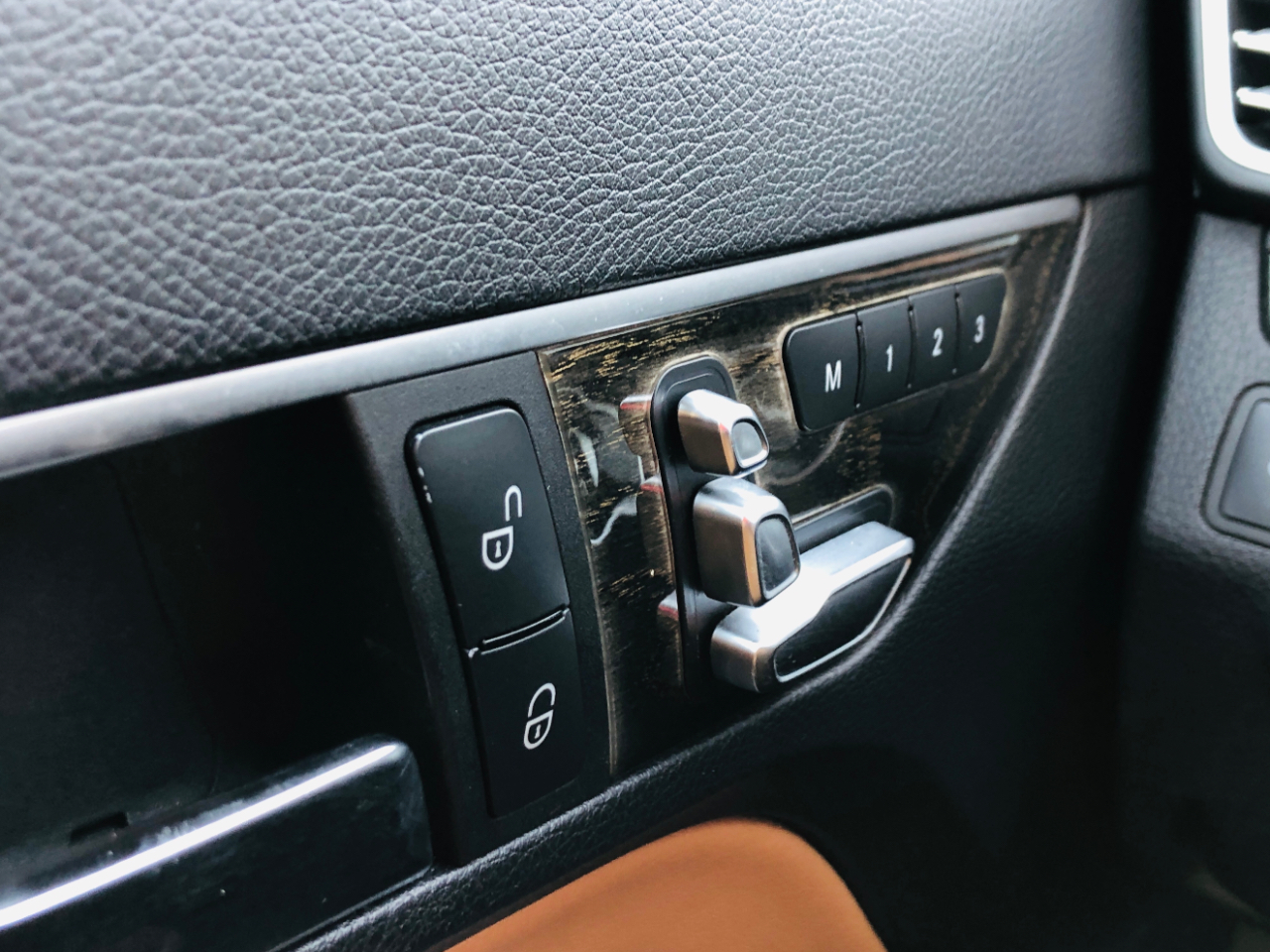 Mercedes-Benz E-Class 2dr Cabriolet E 400 RWD 2015