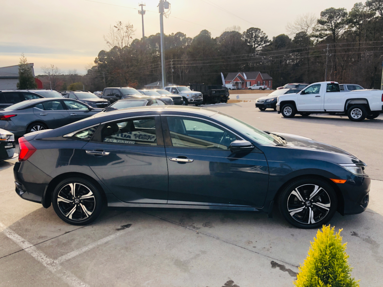 Honda Civic Sedan 4dr CVT Touring 2016