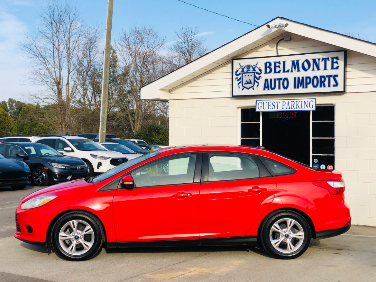 Ford Focus 4dr Sdn SE 2013