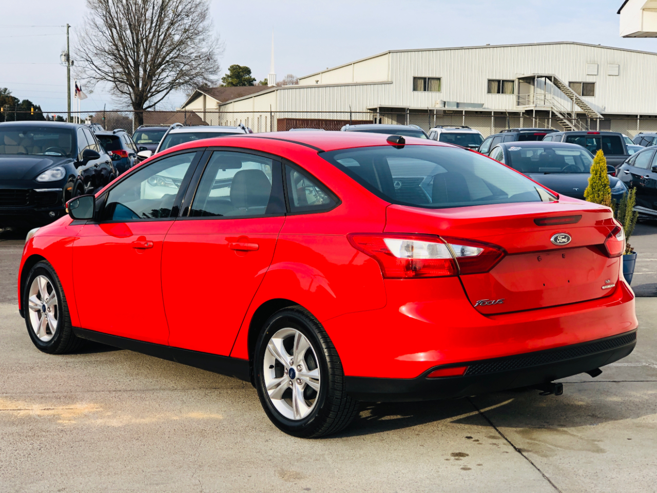 Ford Focus 4dr Sdn SE 2013