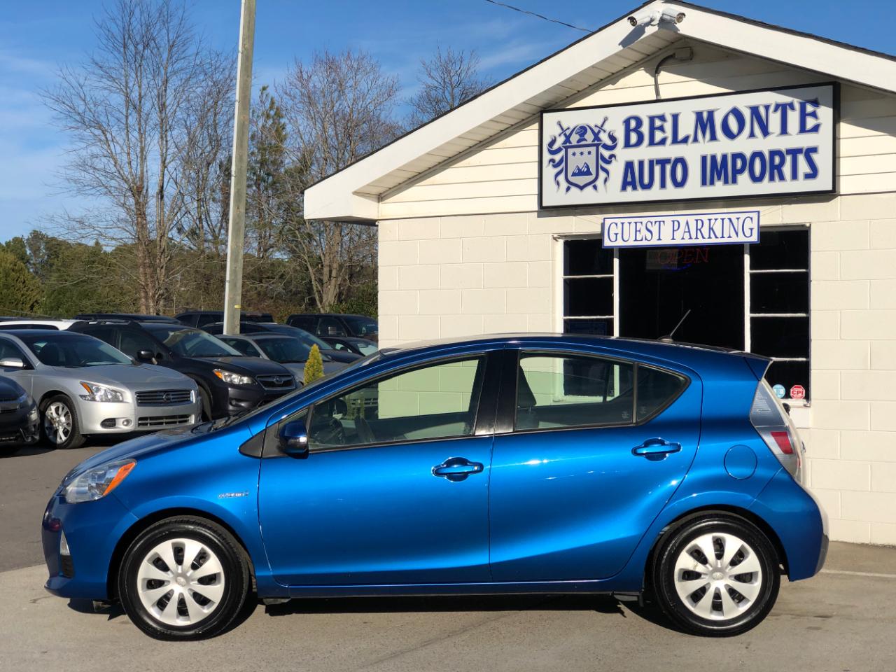 Toyota Prius c 5dr HB Three (Natl) 2014