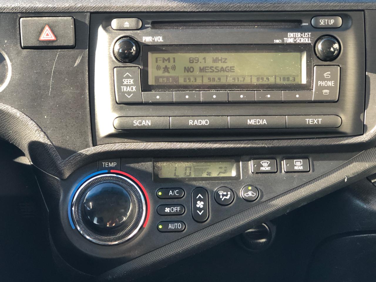 Toyota Prius c 5dr HB Three (Natl) 2014