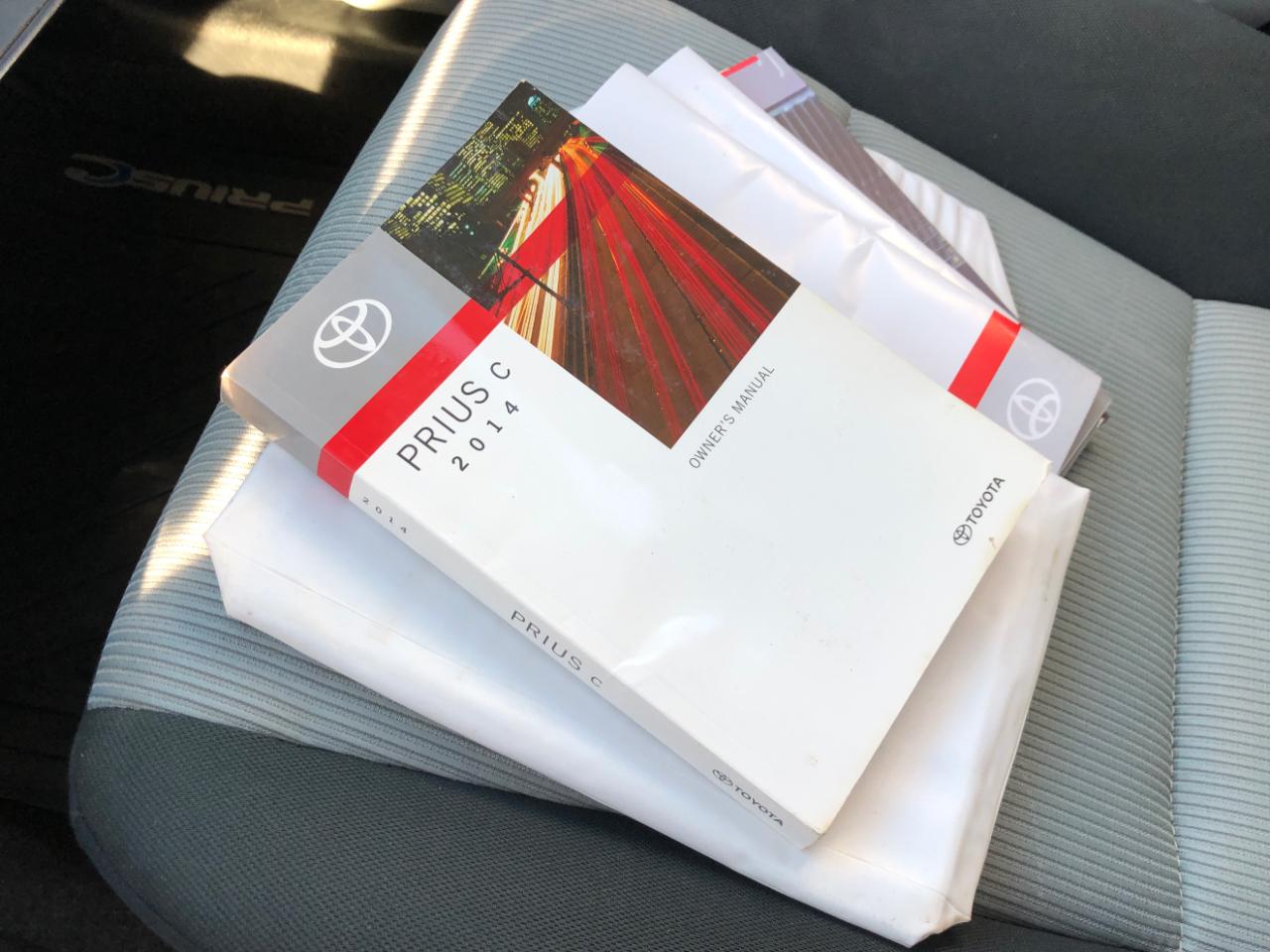 Toyota Prius c 5dr HB Three (Natl) 2014