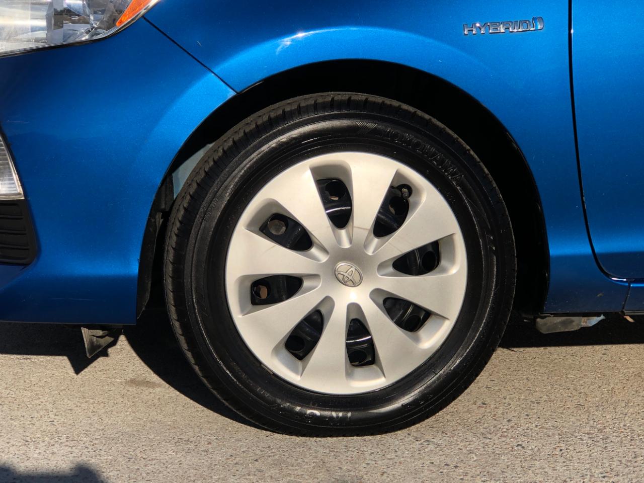 Toyota Prius c 5dr HB Three (Natl) 2014