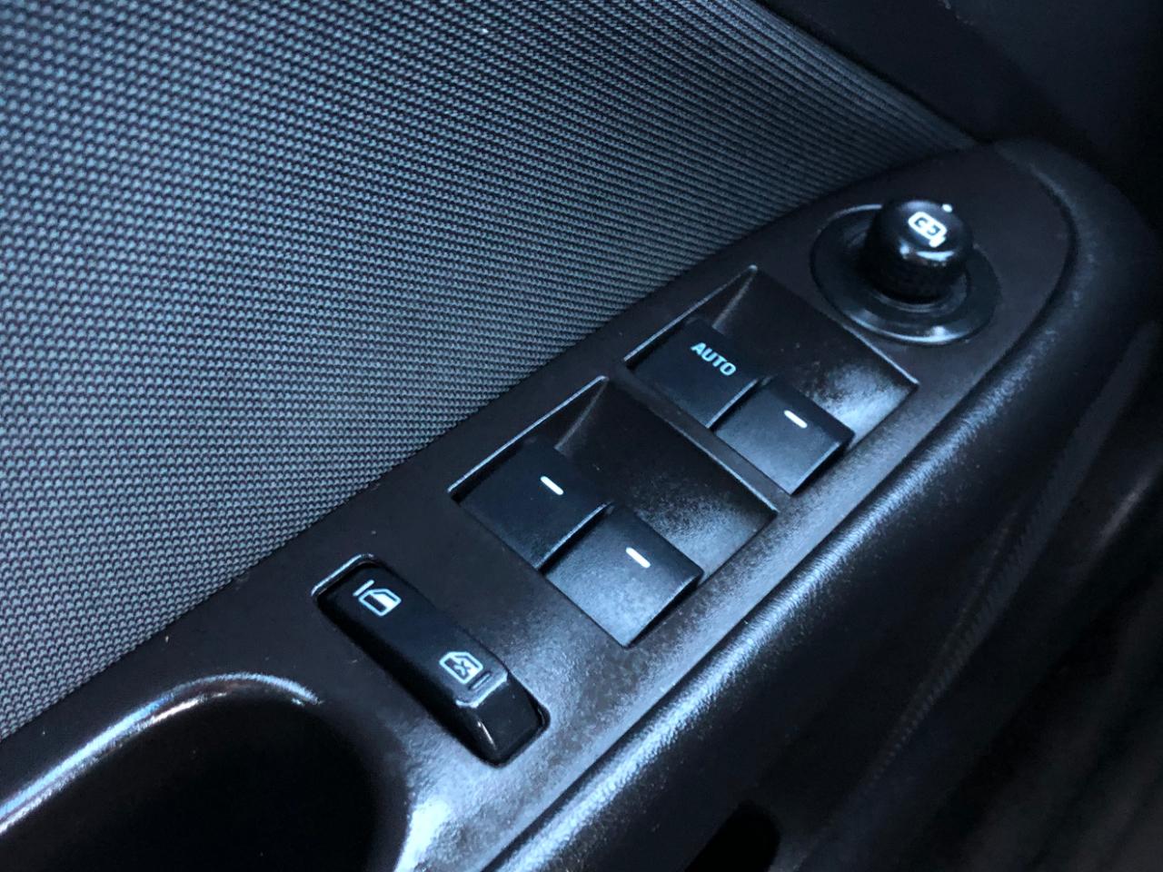 Ford Fusion 4dr Sdn SE FWD 2011