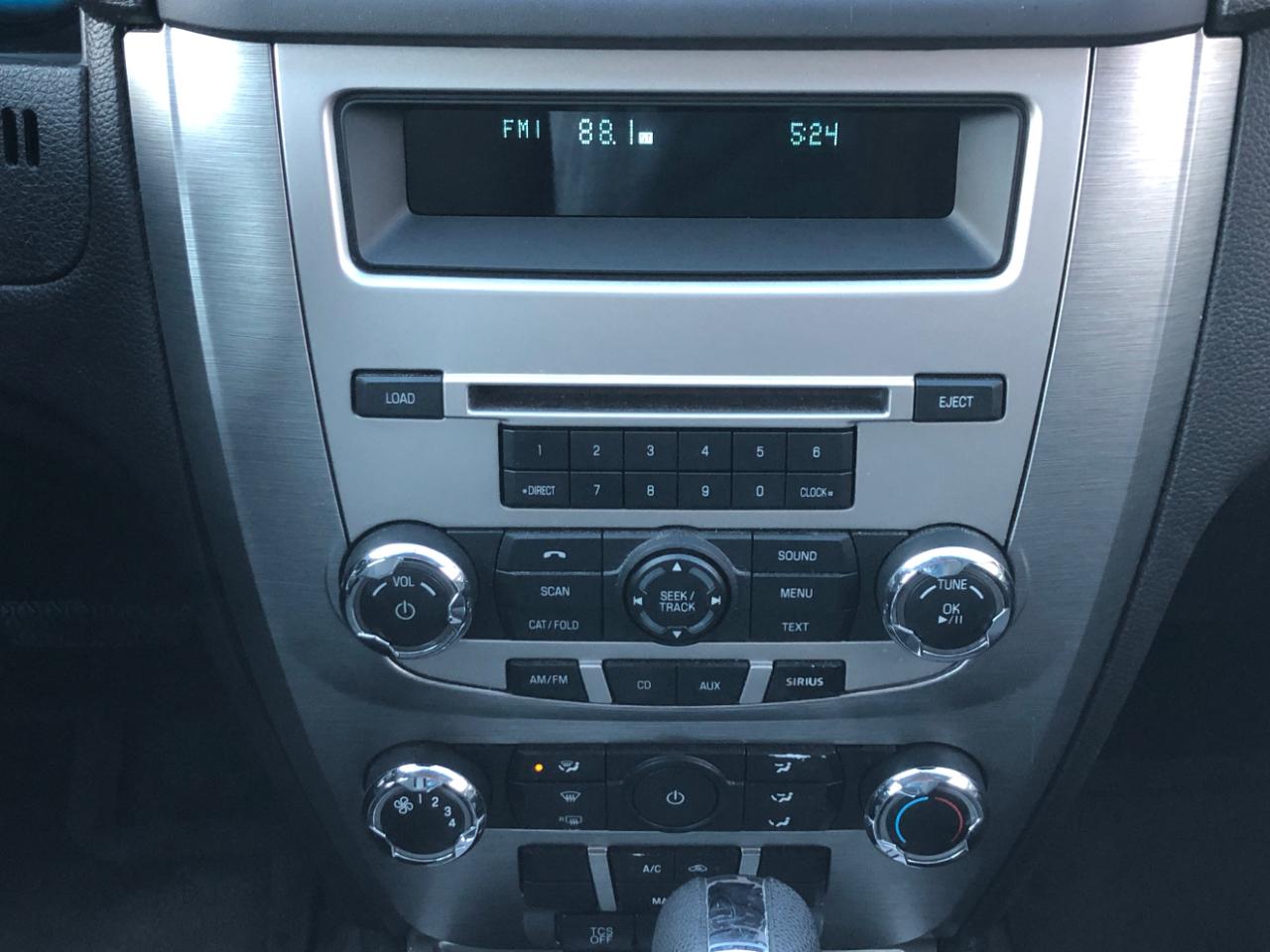 Ford Fusion 4dr Sdn SE FWD 2011