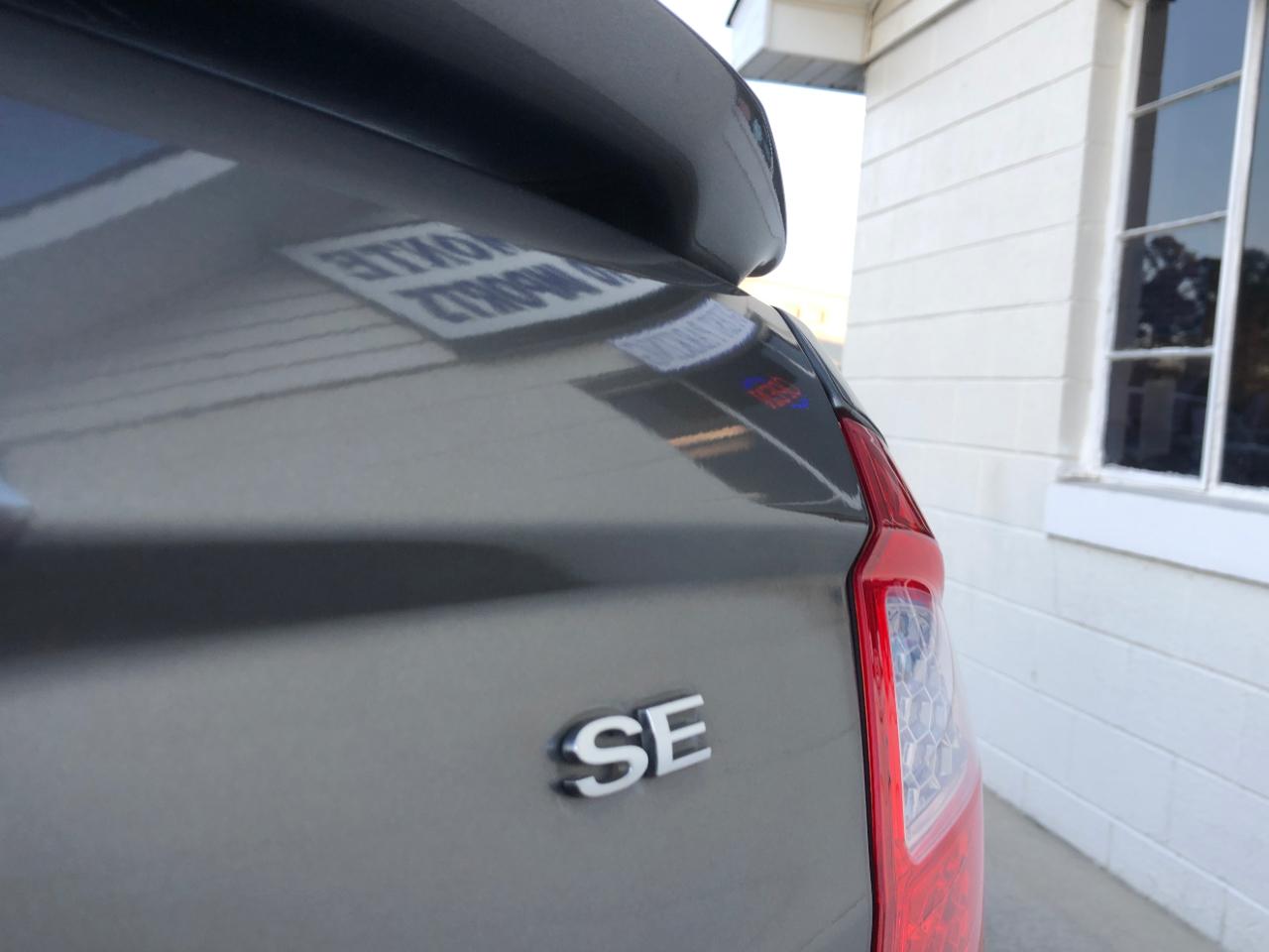 Ford Fusion 4dr Sdn SE FWD 2011