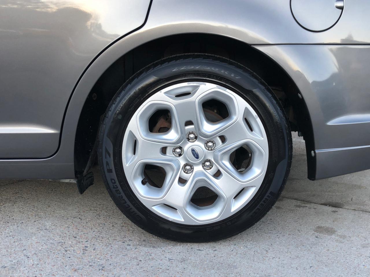 Ford Fusion 4dr Sdn SE FWD 2011