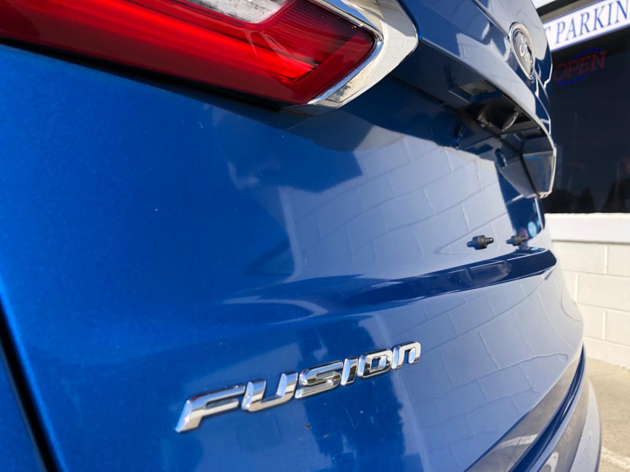 Ford Fusion S FWD 2019