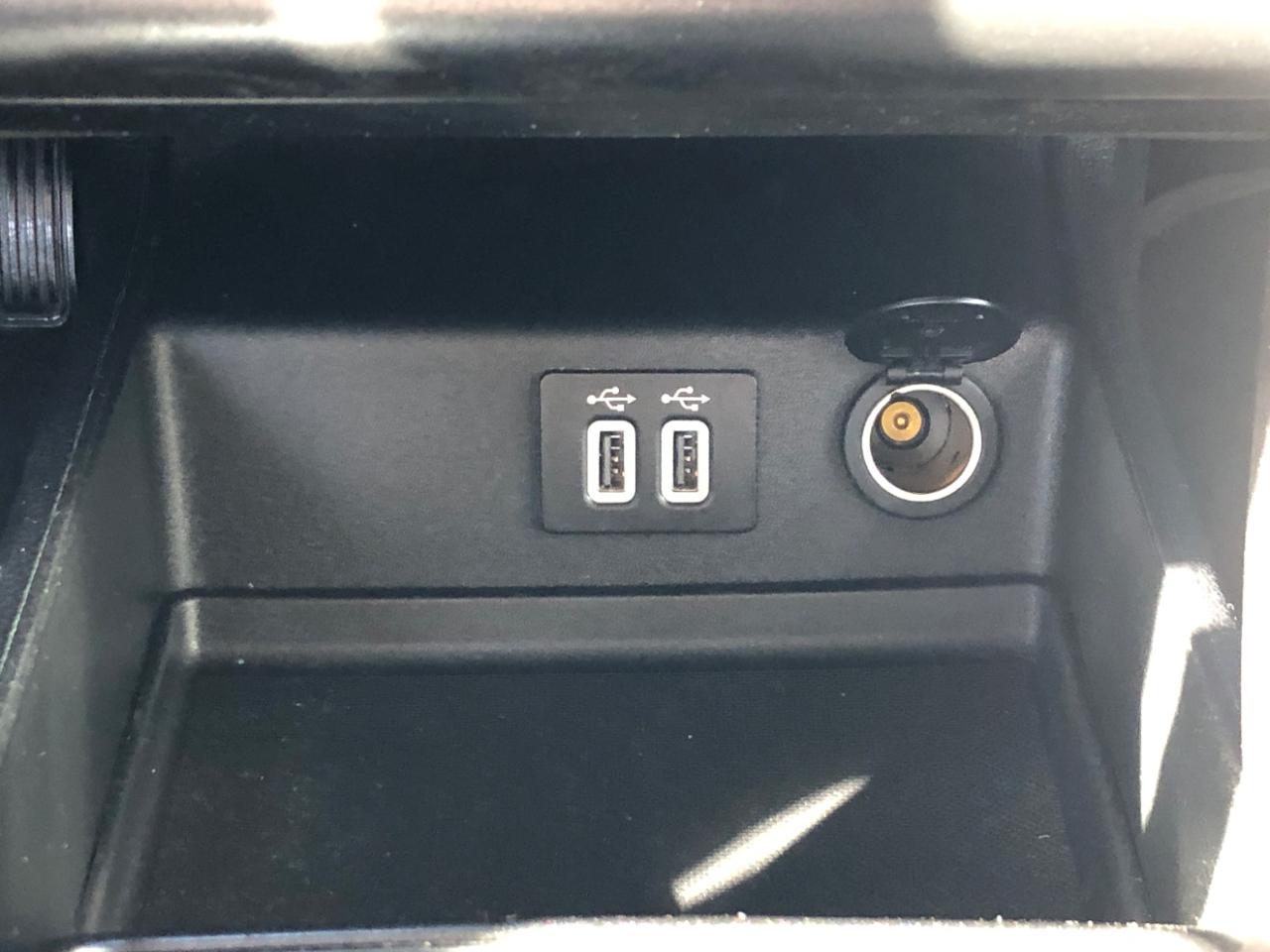 Ford Fusion S FWD 2019