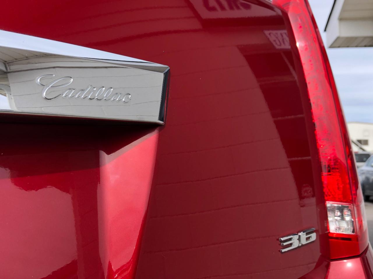 Cadillac SRX FWD 4dr Luxury Collection 2012