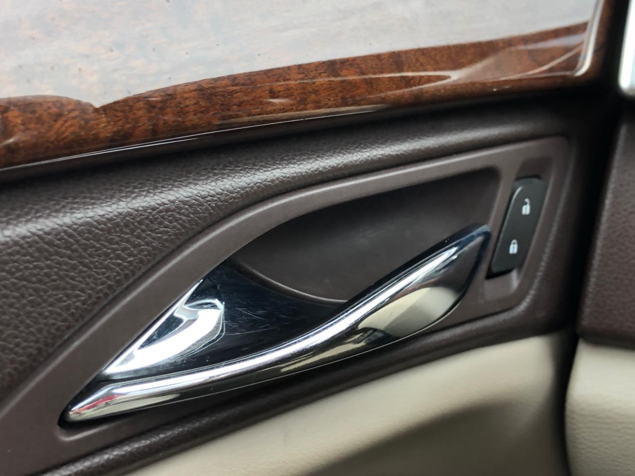 Cadillac SRX FWD 4dr Luxury Collection 2012