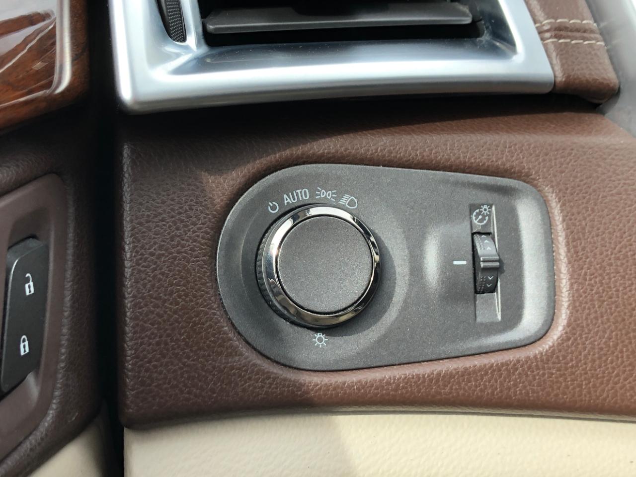 Cadillac SRX FWD 4dr Luxury Collection 2012